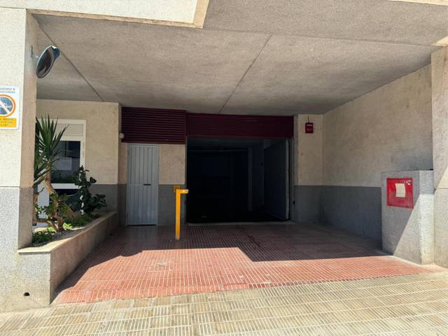 Garaje en Alquiler en Carrer del Camp Vell, 11 en Centre
