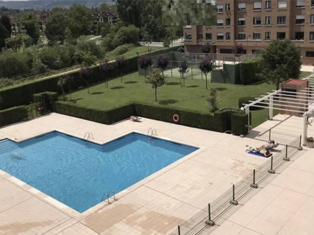 Piso en Alquiler en Calle Corín Tellado, 7 en Viesques