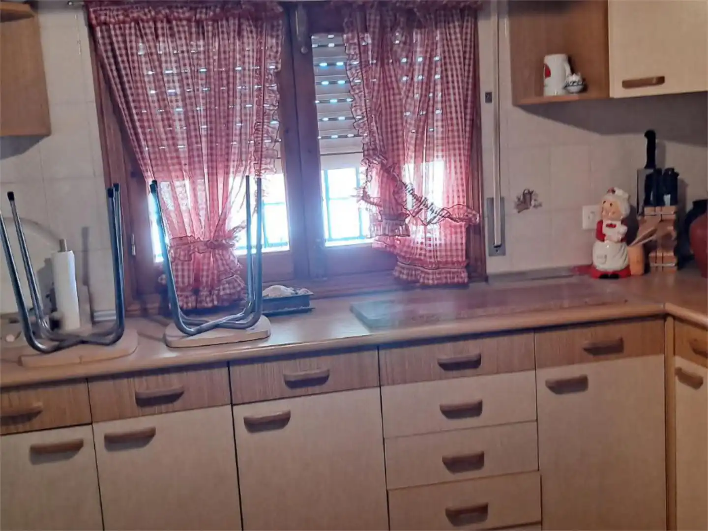 Kitchen of Houses for sale in Madrigal de la Vera  with Private garden, Terrace and Storage room