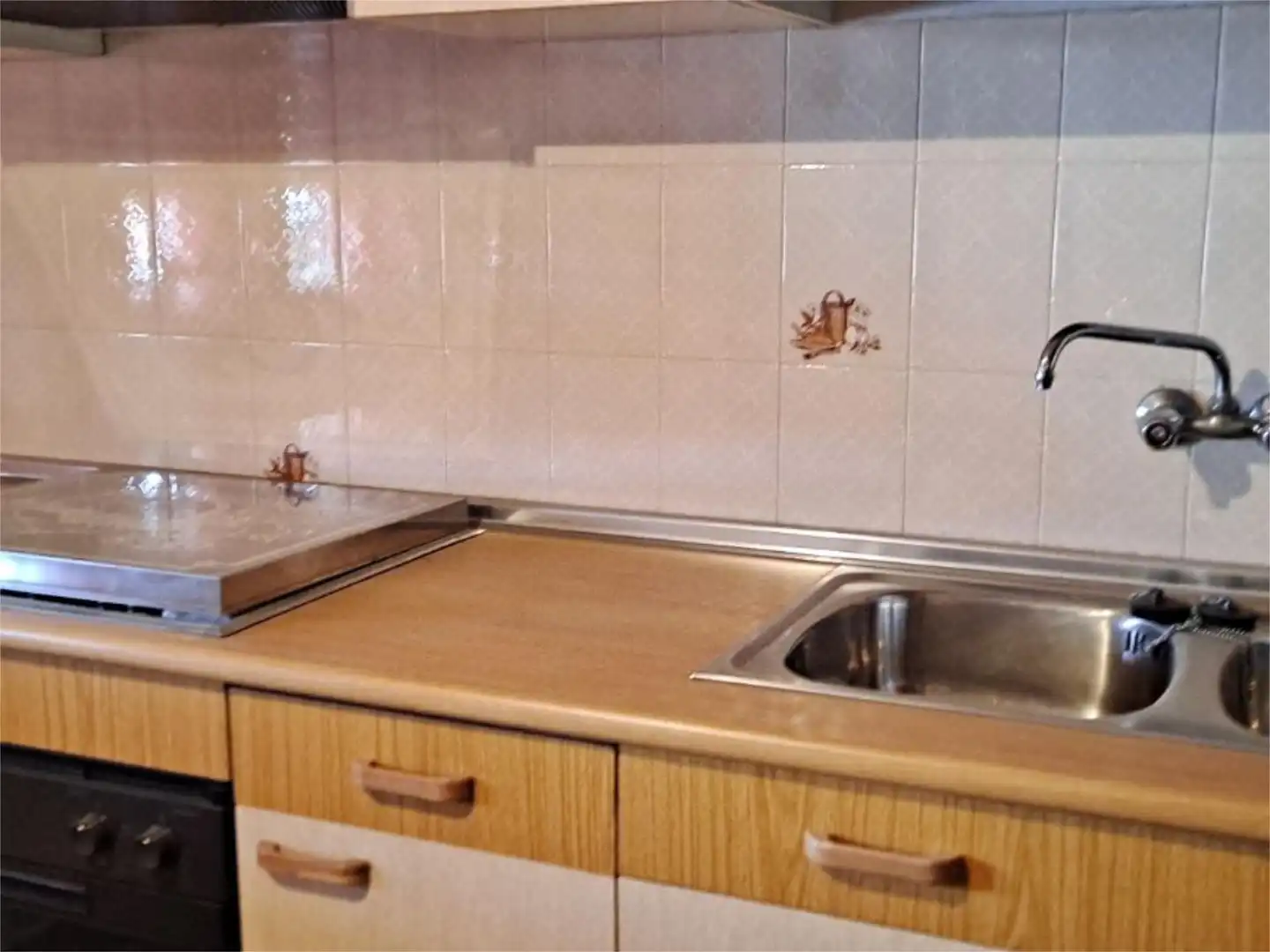 Kitchen of Houses for sale in Madrigal de la Vera  with Private garden, Terrace and Storage room