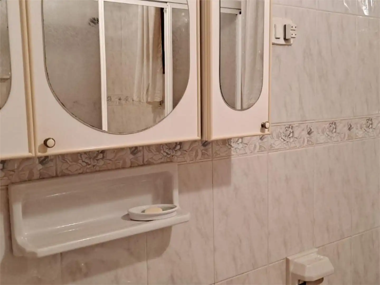 Bathroom of Houses for sale in Madrigal de la Vera  with Private garden, Terrace and Storage room