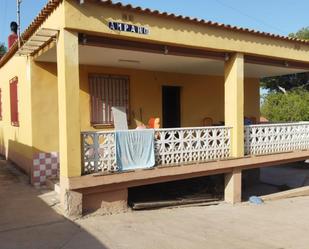 Vista exterior de Casa o xalet en venda en Catadau amb Terrassa i Piscina