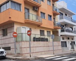 Exterior view of Flat for sale in Granadilla de Abona  with Terrace, Community parking and Balcony