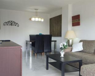 Living room of Flat for sale in Benahavís  with Air Conditioner, Heating and Private garden