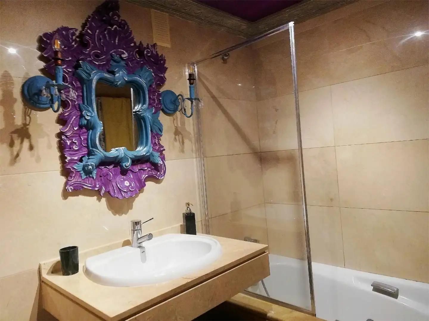 Apartments for sale in Calle E-1 Cornisa del Sol, 39h, La Duquesa Bathroom of Apartments for sale in Manilva with Air Conditioner, Terrace and Swimming Pool
