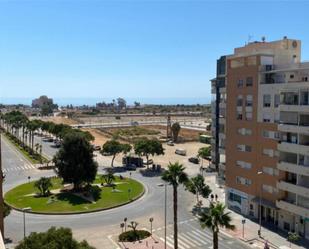 Vista exterior de Pis de lloguer en Málaga Capital amb Aire condicionat, Terrassa i Piscina