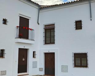 Vista exterior de Casa adosada en venda en Higuera de la Sierra amb Aire condicionat, Terrassa i Balcó