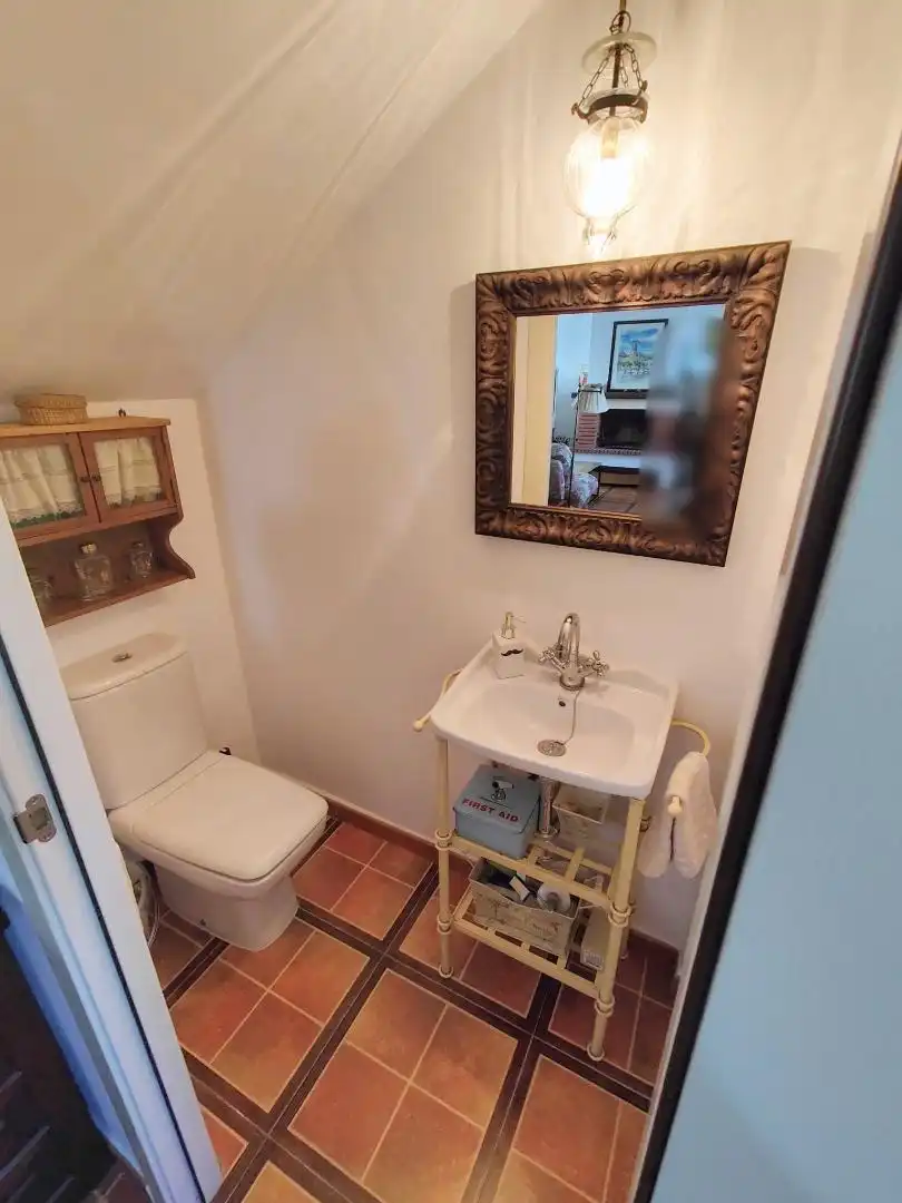 Detached homes for sale in Clemente Ordoñez Castilleja, 8, Higuera de la Sierra Bathroom of Detached homes for sale in Higuera de la Sierra with Air Conditioner, Heating and Parquet flooring