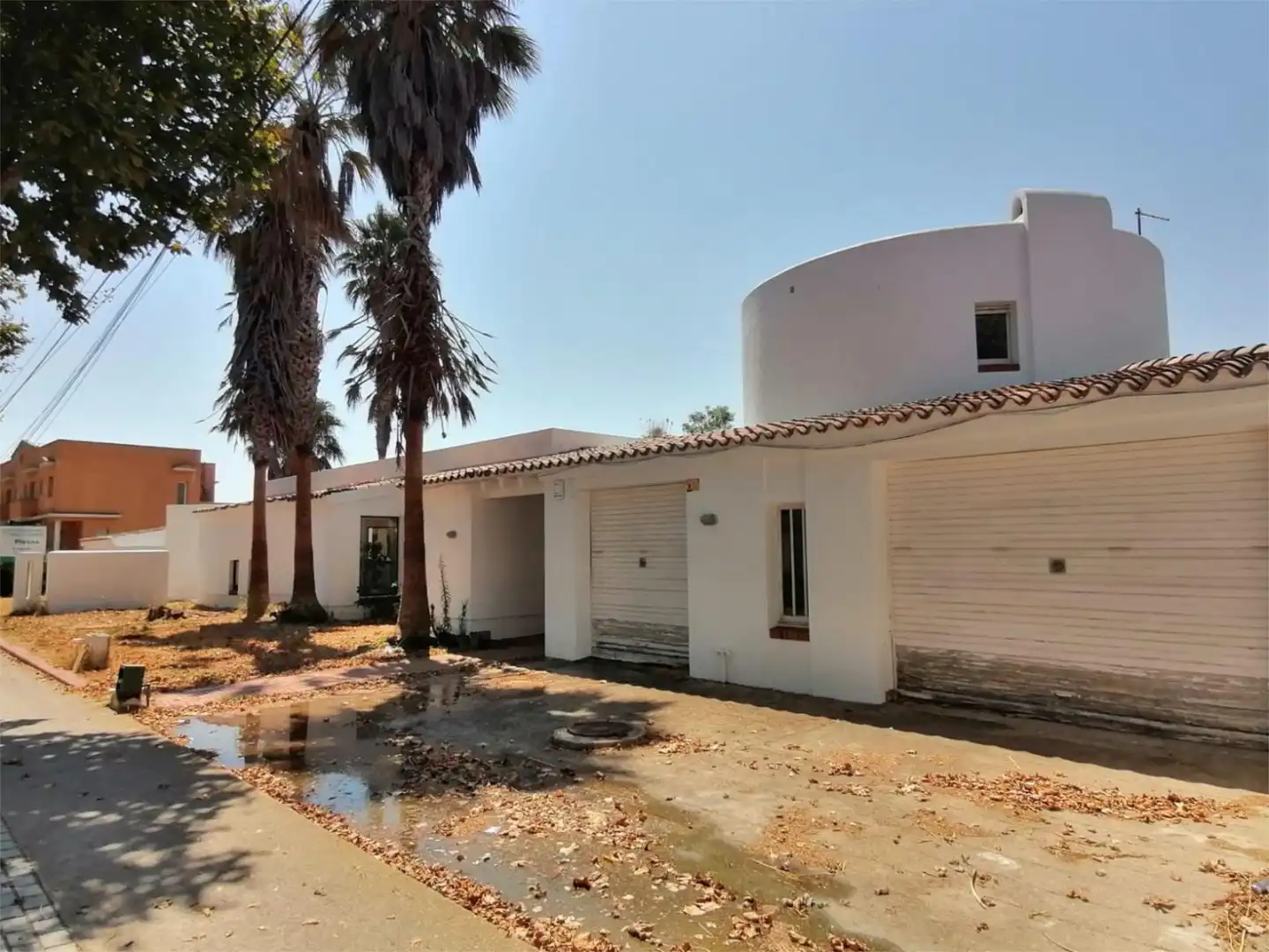 Local de lloguer a Carrer Pení, 159, Peni Vista exterior de Local de lloguer en Empuriabrava
