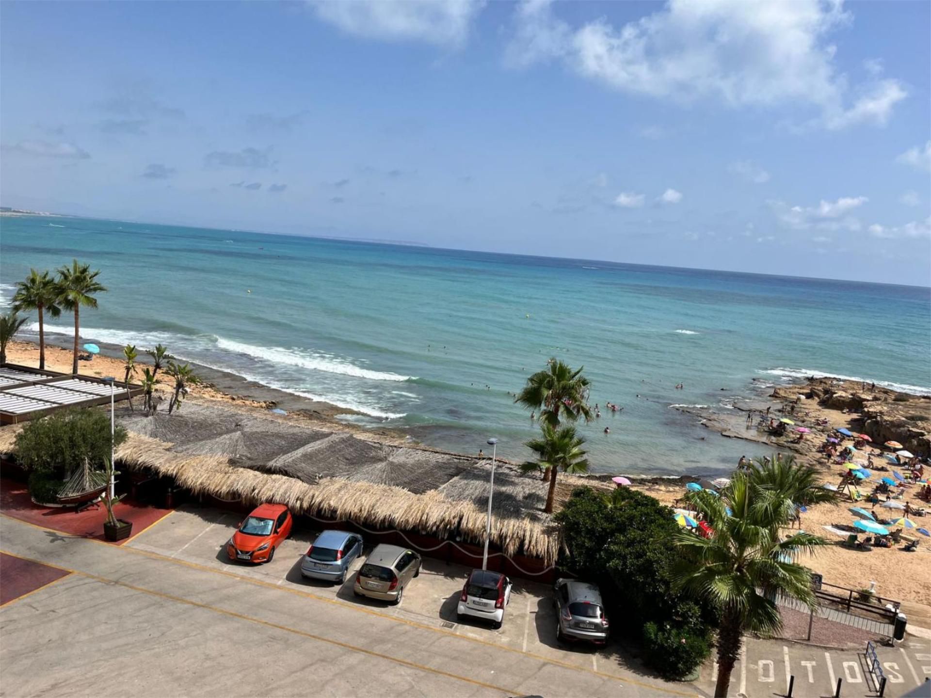 Vista exterior de Piso en venta en Torrevieja con Amueblado