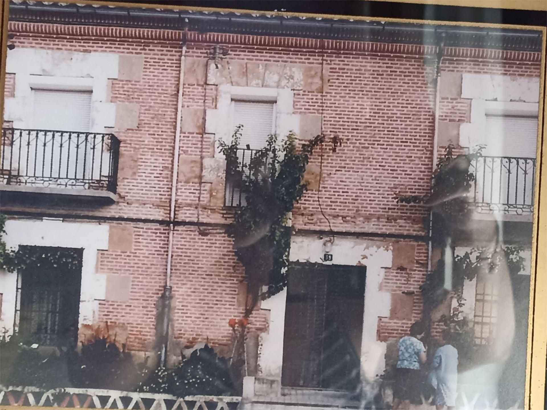 Vista exterior de Casa adosada en venda en Venialbo amb Moblat