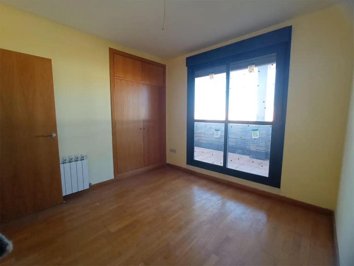 Piso en venta en Calle Los Chopos, 3, Santa Rosa - Valdeolleros Habitación de Piso en venta en Córdoba Capital con Aire acondicionado, Terraza y Piscina