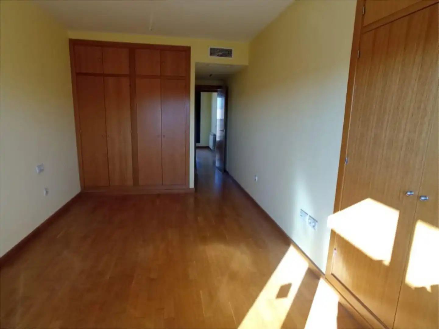 Piso en venta en Calle Los Chopos, 3, Santa Rosa - Valdeolleros Habitación de Piso en venta en Córdoba Capital con Aire acondicionado, Terraza y Piscina