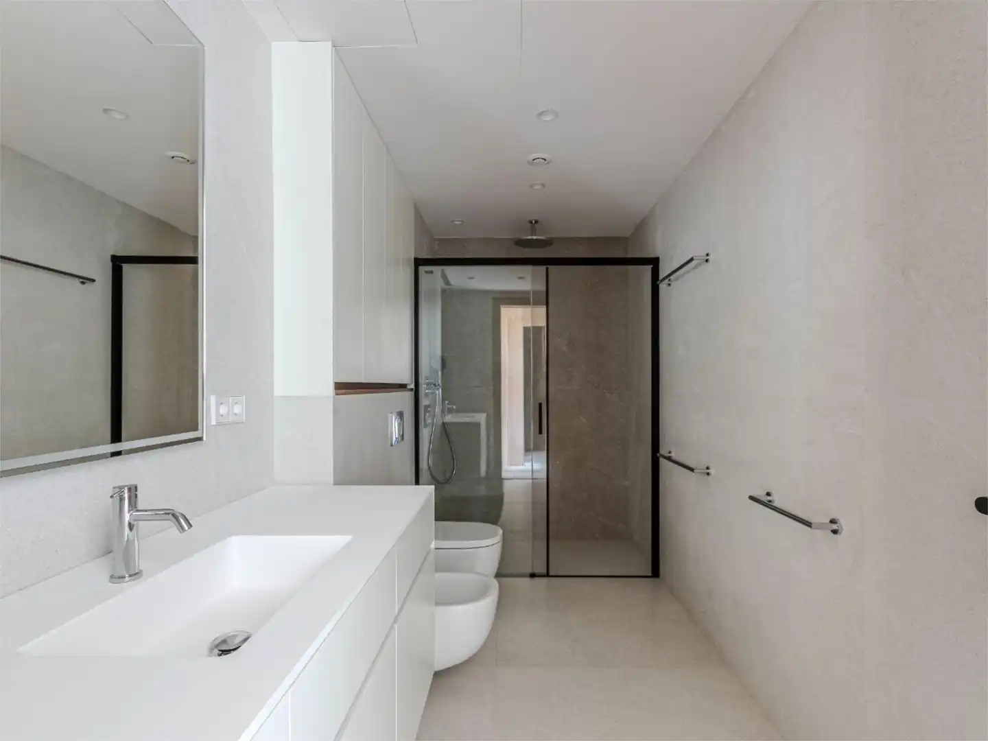 Bathroom of Flat for sale in Castell d'Aro, Platja d'Aro i s'Agaró  with Air Conditioner, Heating and Private garden