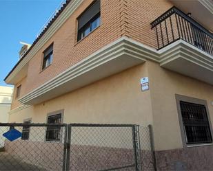 Exterior view of Single-family semi-detached for sale in Benetússer  with Air Conditioner, Terrace and Balcony