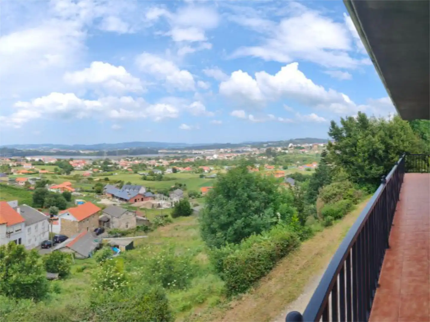Piso en venta en Avenida Algeciras, Neda Piso en venta en Neda con Calefacción, Jardín privado y Terraza