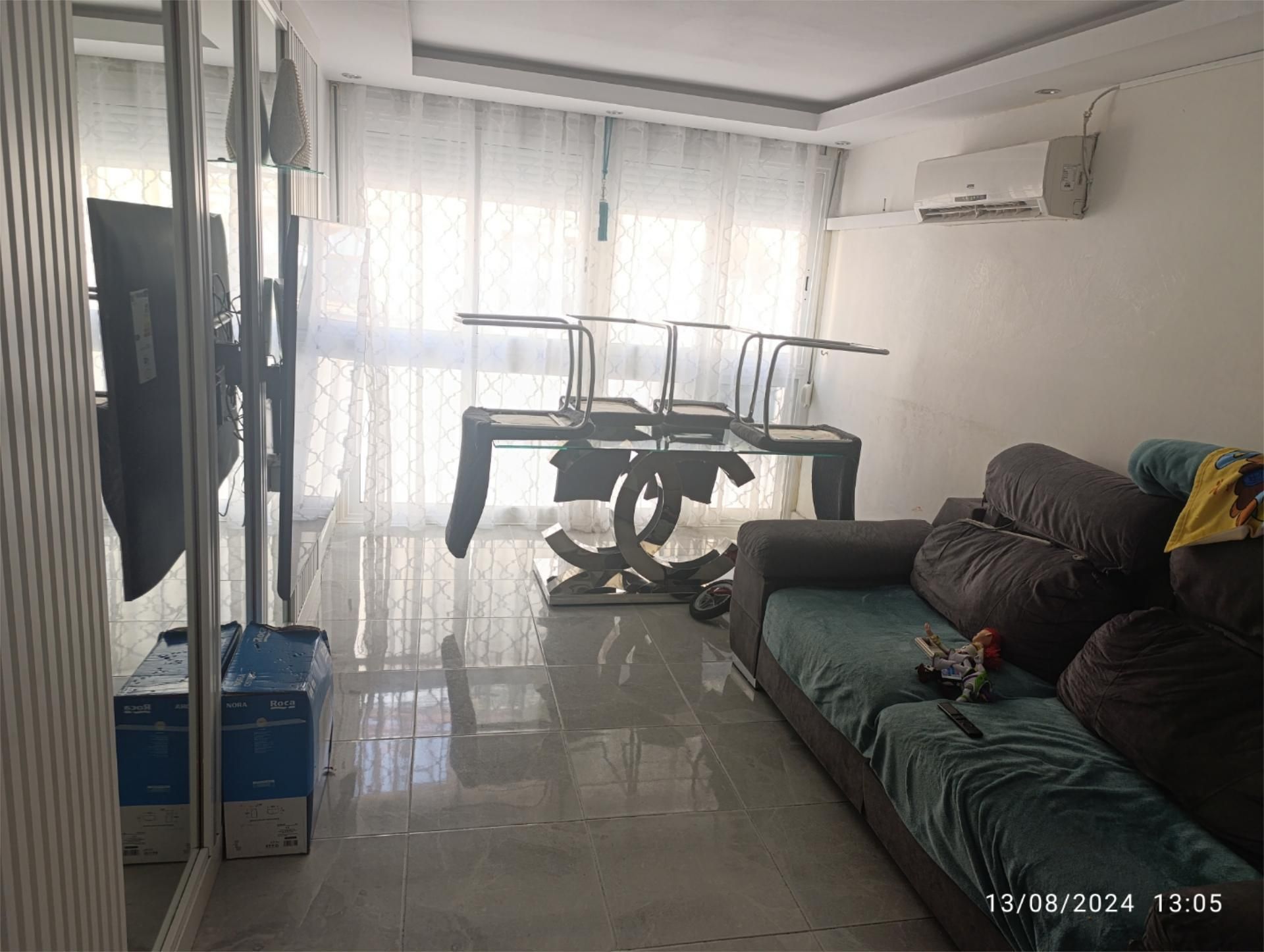 Flat for sale in Badalona  with Air Conditioner