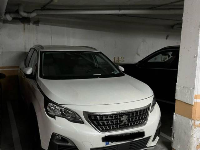 Garaje en Alquiler en Carrer d'Olèrdola, 17 en Molí de Vent