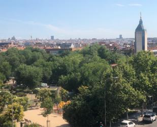 Exterior view of Flat for sale in  Madrid Capital  with Terrace