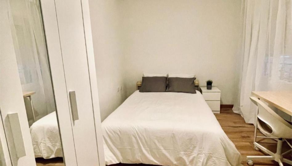 Foto 1 de Piso para compartir en Carrer Andreu Castillejos, 38, Reina Victoria - Miguel Hernández, Alicante