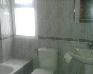 Bathroom of Flat to rent in Mérida  with Terrace and Swimming Pool