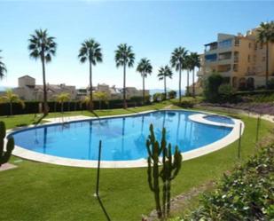 Swimming pool of Apartment to rent in Benalmádena  with Air Conditioner, Terrace and Swimming Pool