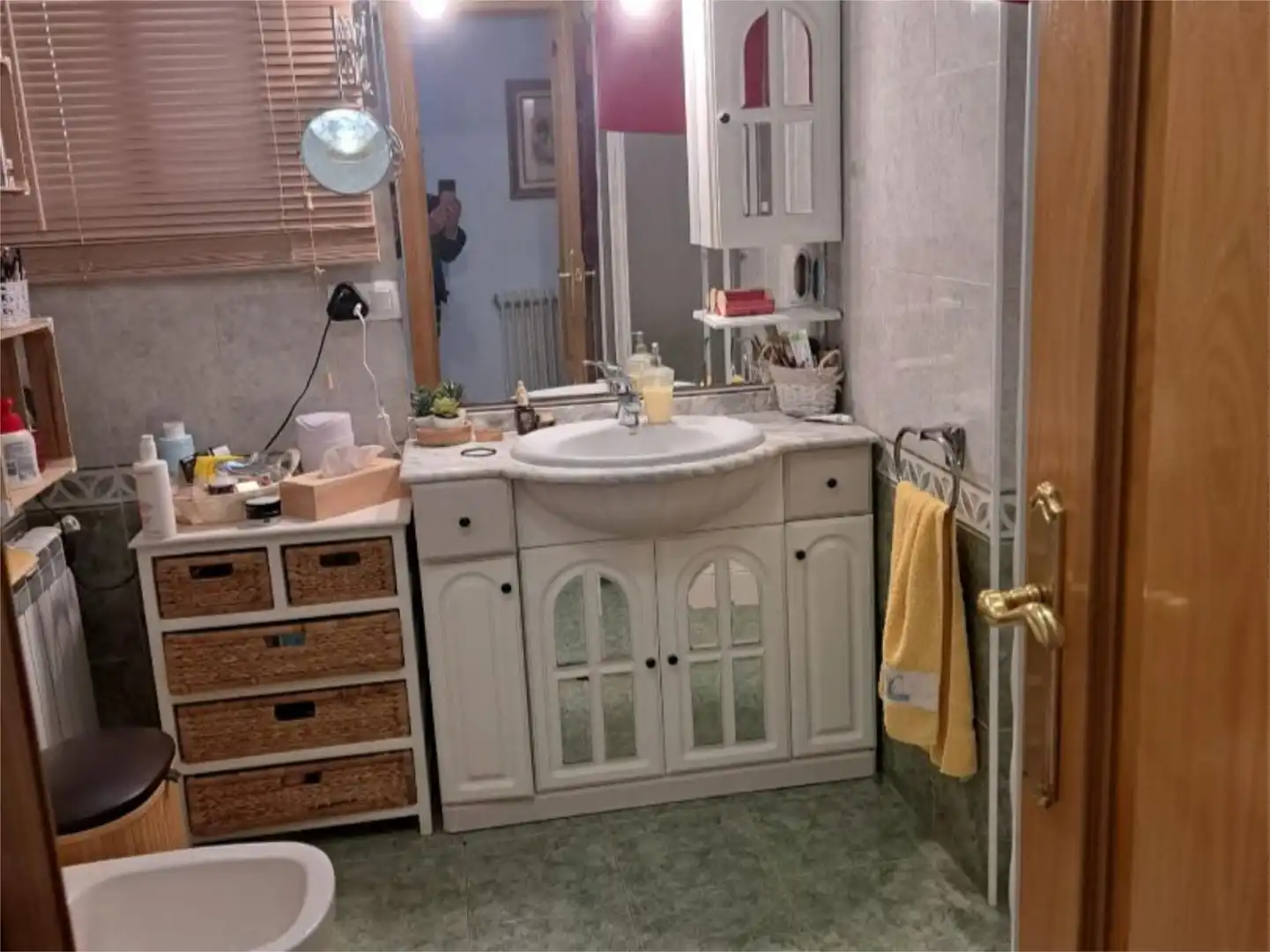 Baño de Piso de alquiler en Albacete con Calefacción, Amueblado y Videoportero