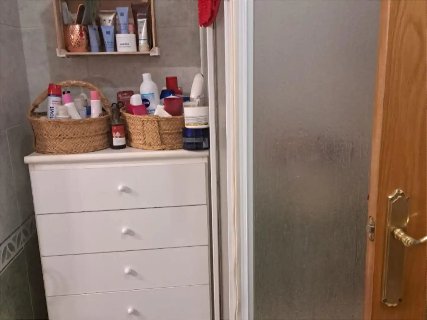 Baño de Piso de alquiler en Albacete con Calefacción, Amueblado y Videoportero