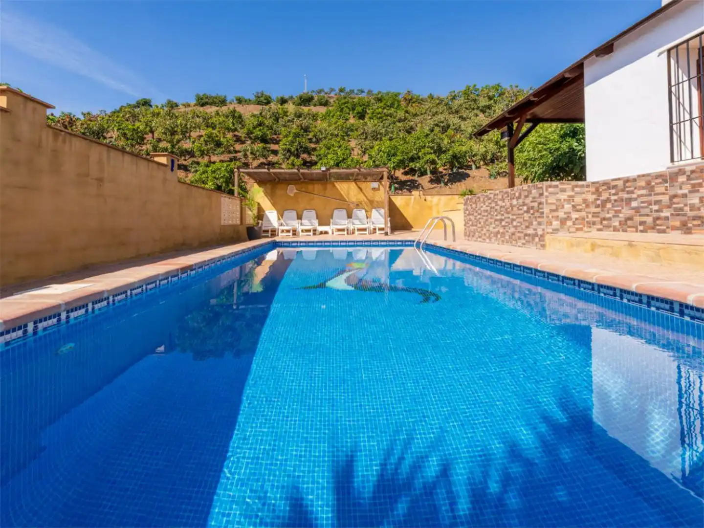 Finca rústica en venda a Diseminado Cajiz Rural, 104, Camino Viejo de Málaga Piscina de Finca rústica en venda en Vélez-Málaga amb Aire condicionat, Terrassa i Piscina