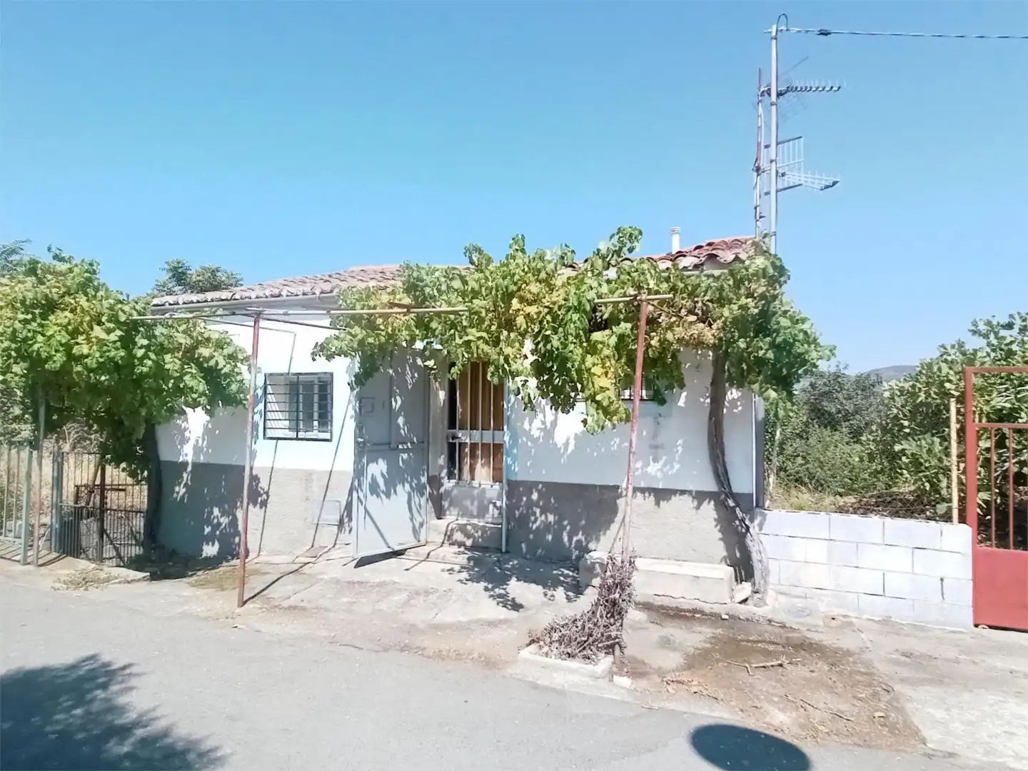 Flat for sale in Calle las Olivas, 112, Aldeanueva del Camino Exterior view of Flat for sale in Aldeanueva del Camino