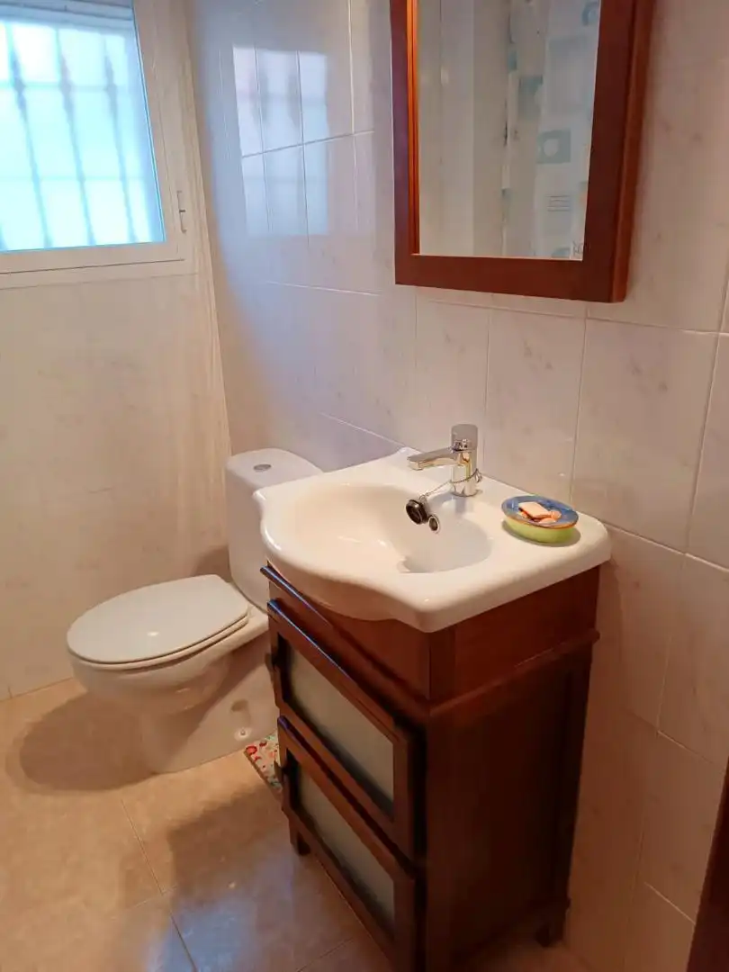 Casa o xalet en venda a Calle de los Cooperantes, 10, Manantiales - Lagar - Cortijo Bany de Casa o xalet en venda en Alhaurín de la Torre amb Aire condicionat, Calefacció i Jardí privat