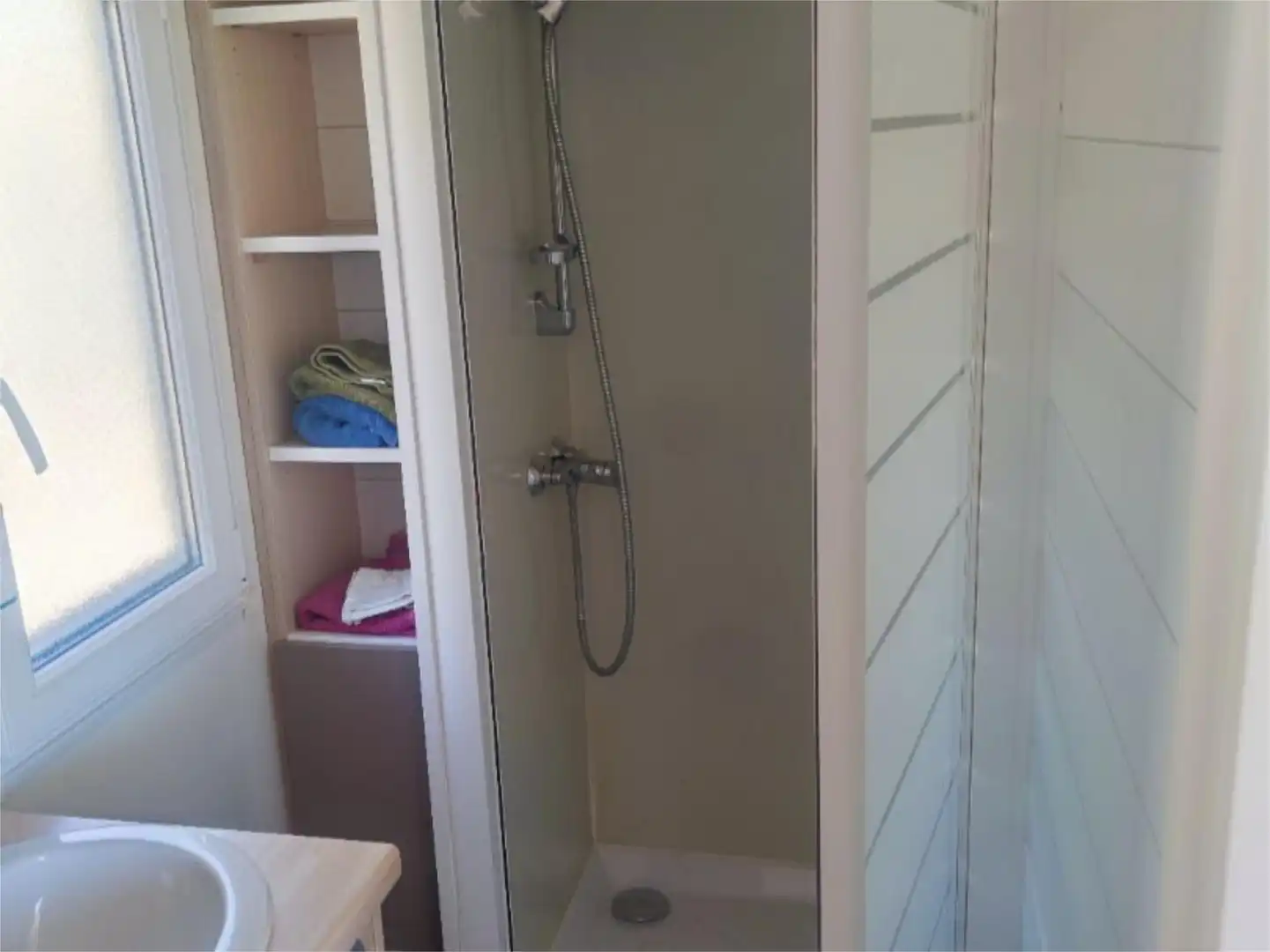 Bathroom of Country homes for share in Jarandilla de la Vera  with Air Conditioner, Heating and Private garden