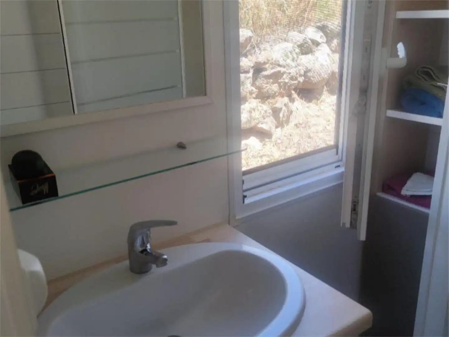 Bathroom of Country homes for share in Jarandilla de la Vera  with Air Conditioner, Heating and Private garden