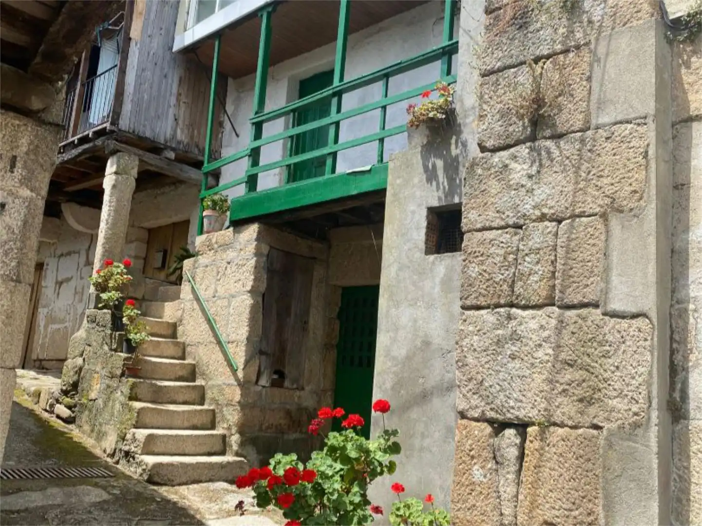 Casa adosada en venta en Carretera de Sampaio, Ribadavia Vista exterior de Casa adosada en venta en Ribadavia