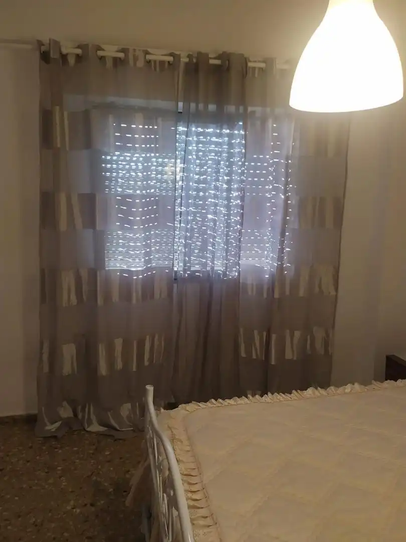 Bedroom of Flat for share in Alzira  with Oven, Washing machine and Microwave