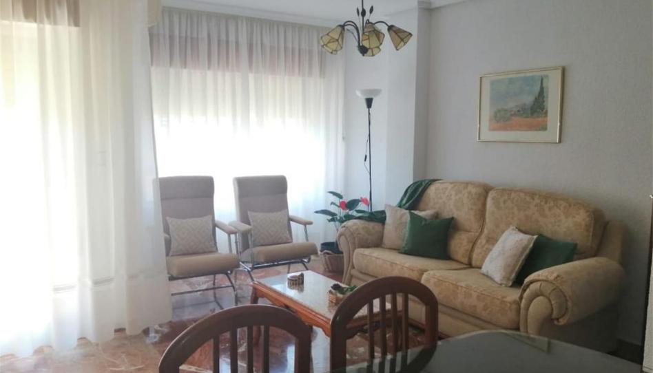 Foto 1 de Pis de lloguer a Calle Flores de Lemus, 3, Belén - San Roque, Jaén