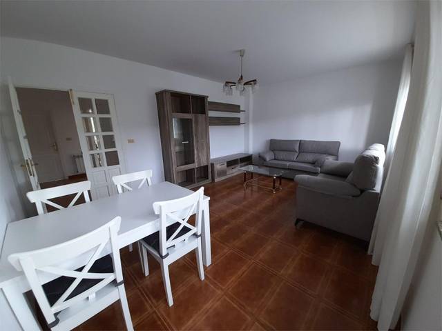 Piso en Alquiler en Avenida de Fisterra, 27 en Outes