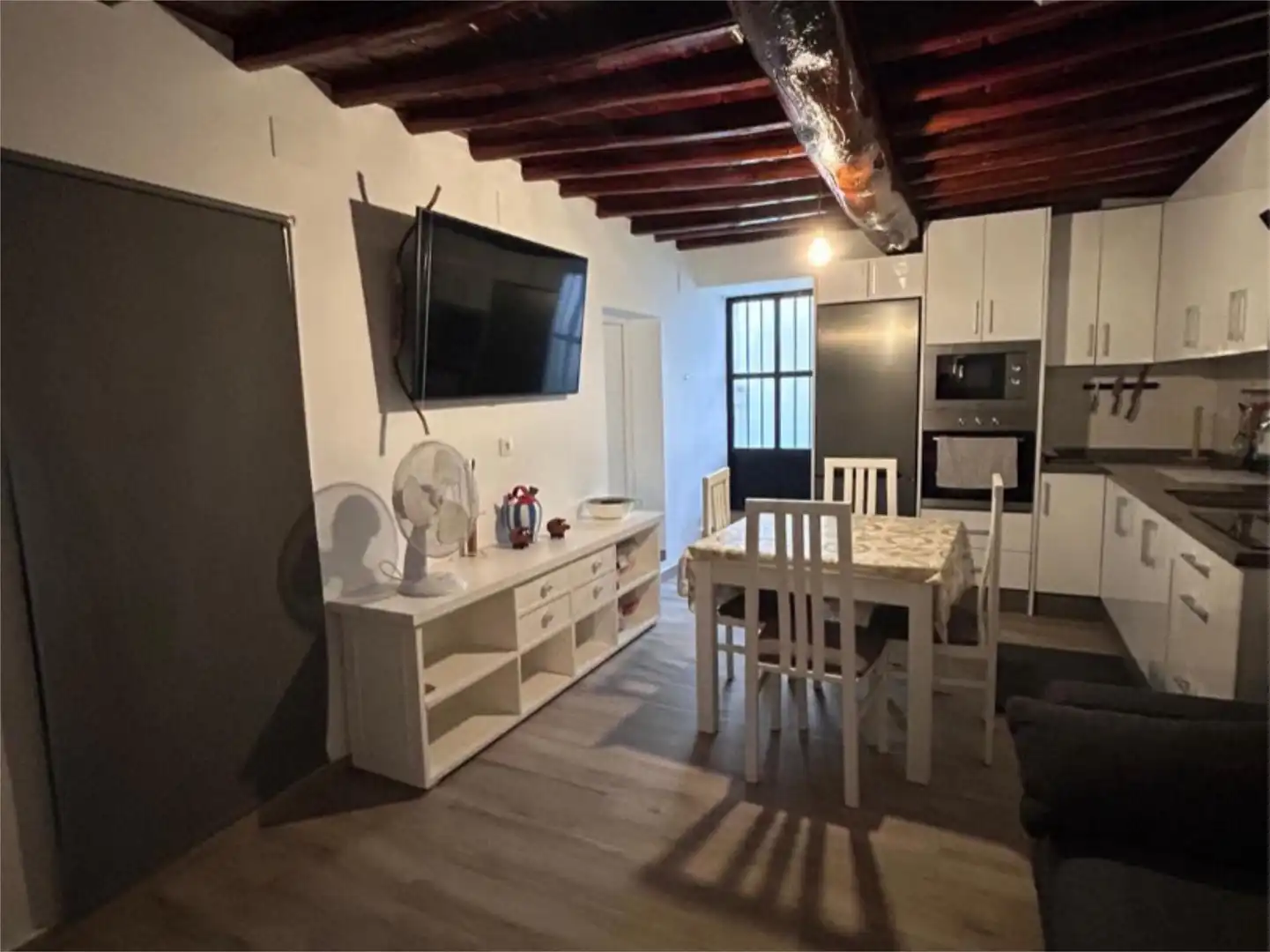 Küche von Einfamilien-Reihenhaus zum Verkauf in Perales del Puerto mit Terrasse, Abstellraum und Möbliert