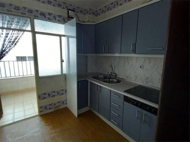 Piso en Venta en Avenida Linares, 5 en Torreblascopedro
