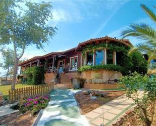 Casa o xalet en venda en Hinojosas de Calatrava amb Terrassa i Piscina