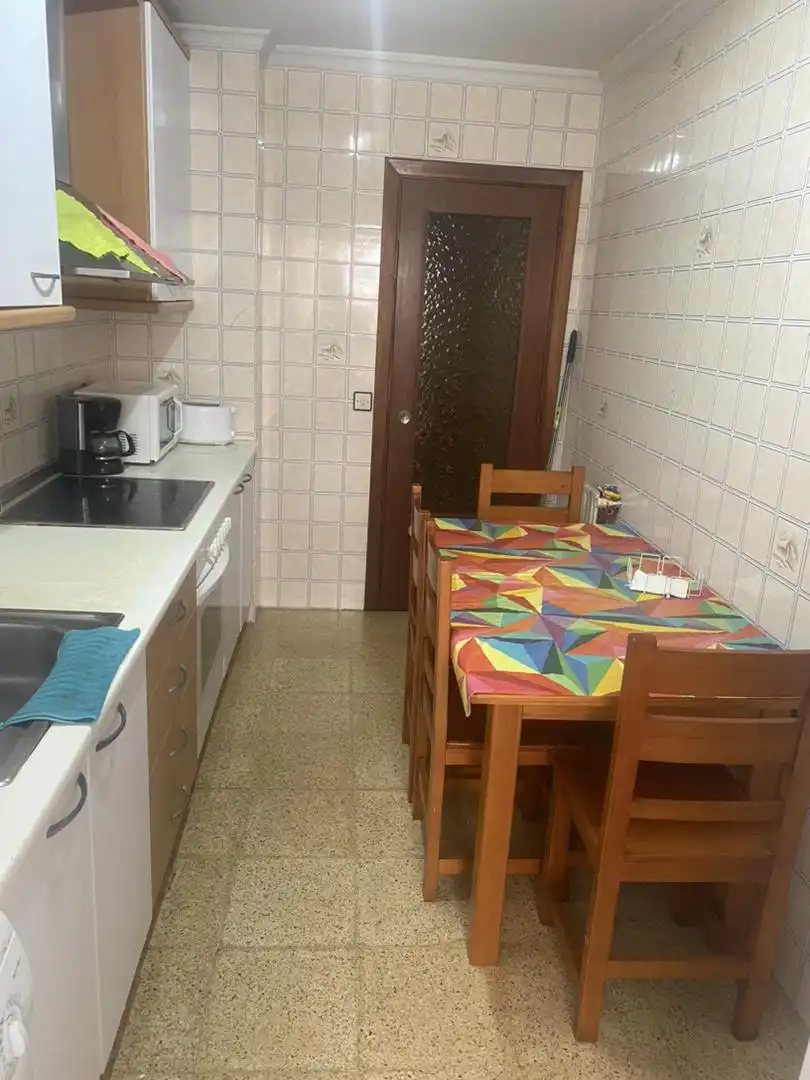 Room in Barrio la Esprilla, 2, Igollo Kitchen of Flat for share in Camargo with Heating, Terrace and Furnished