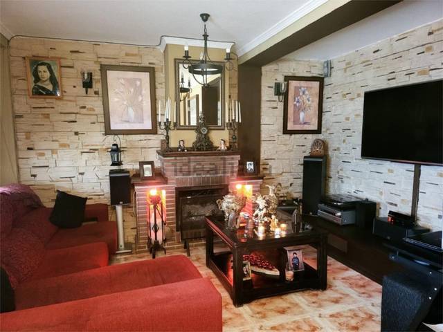 Casa adosada en Venta en Calle Ramón y Cajal, 1 en Hacho - San Amaro