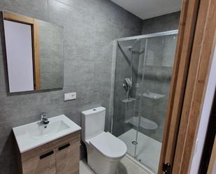 Bathroom of Flat to rent in La Línea de la Concepción