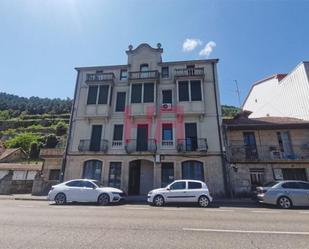 Vista exterior de Pis en venda en Cenlle amb Balcó