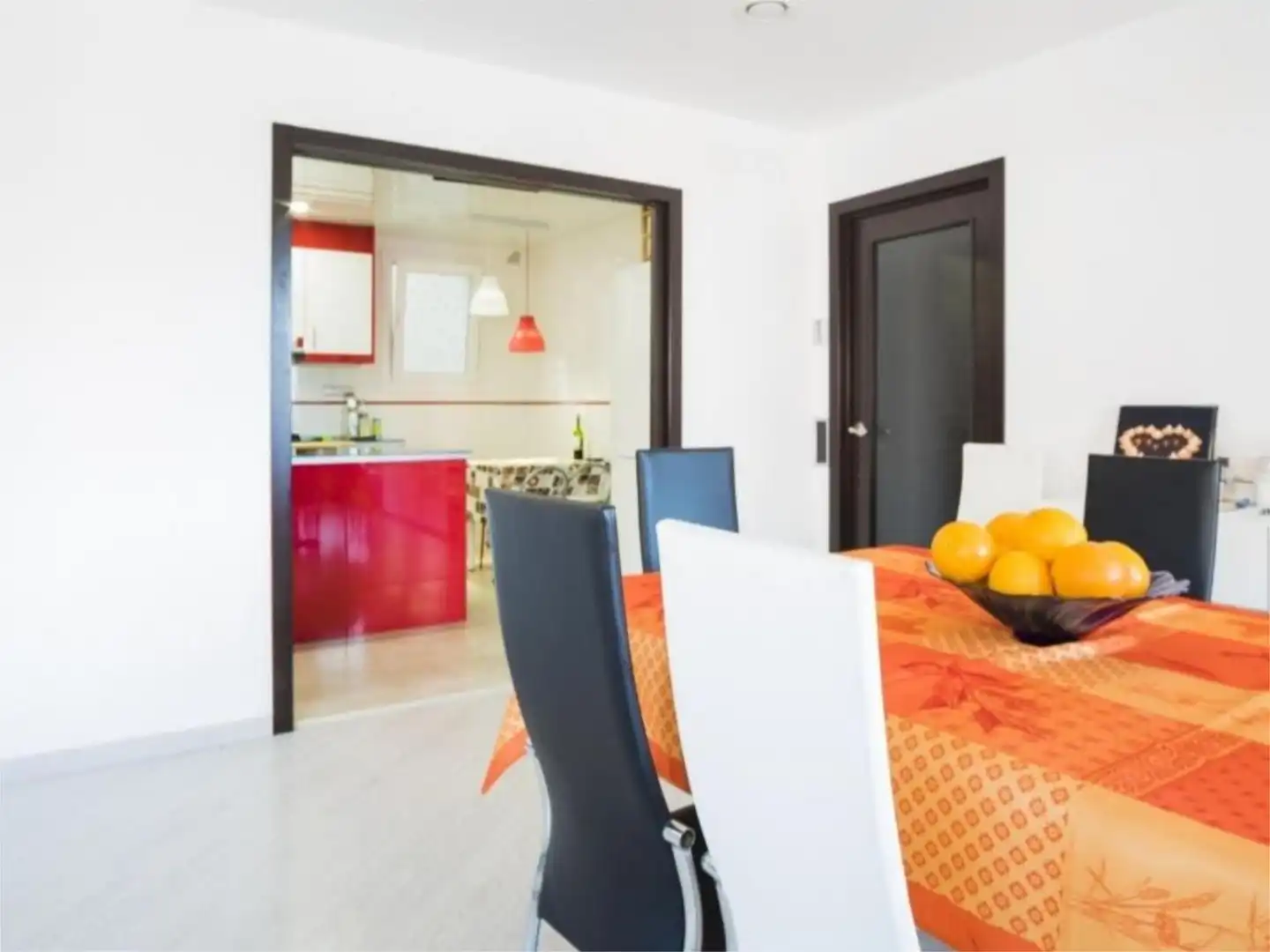 Zimmer in Avinguda Meridiana, 245, Navas Esszimmer von Wohnung zur untervermieten in Barcelona mit Heizung, Parkett und Terrasse