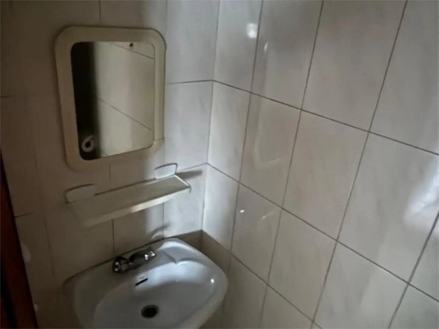 Local de alquiler en Calle General Castañeda, 2, El Parque - Zapatón Baño de Local de alquiler en Torrelavega