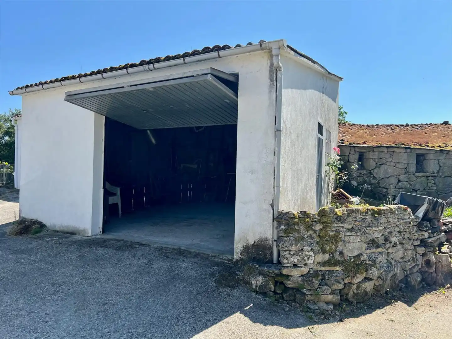 Parking of Houses for sale in Monterroso