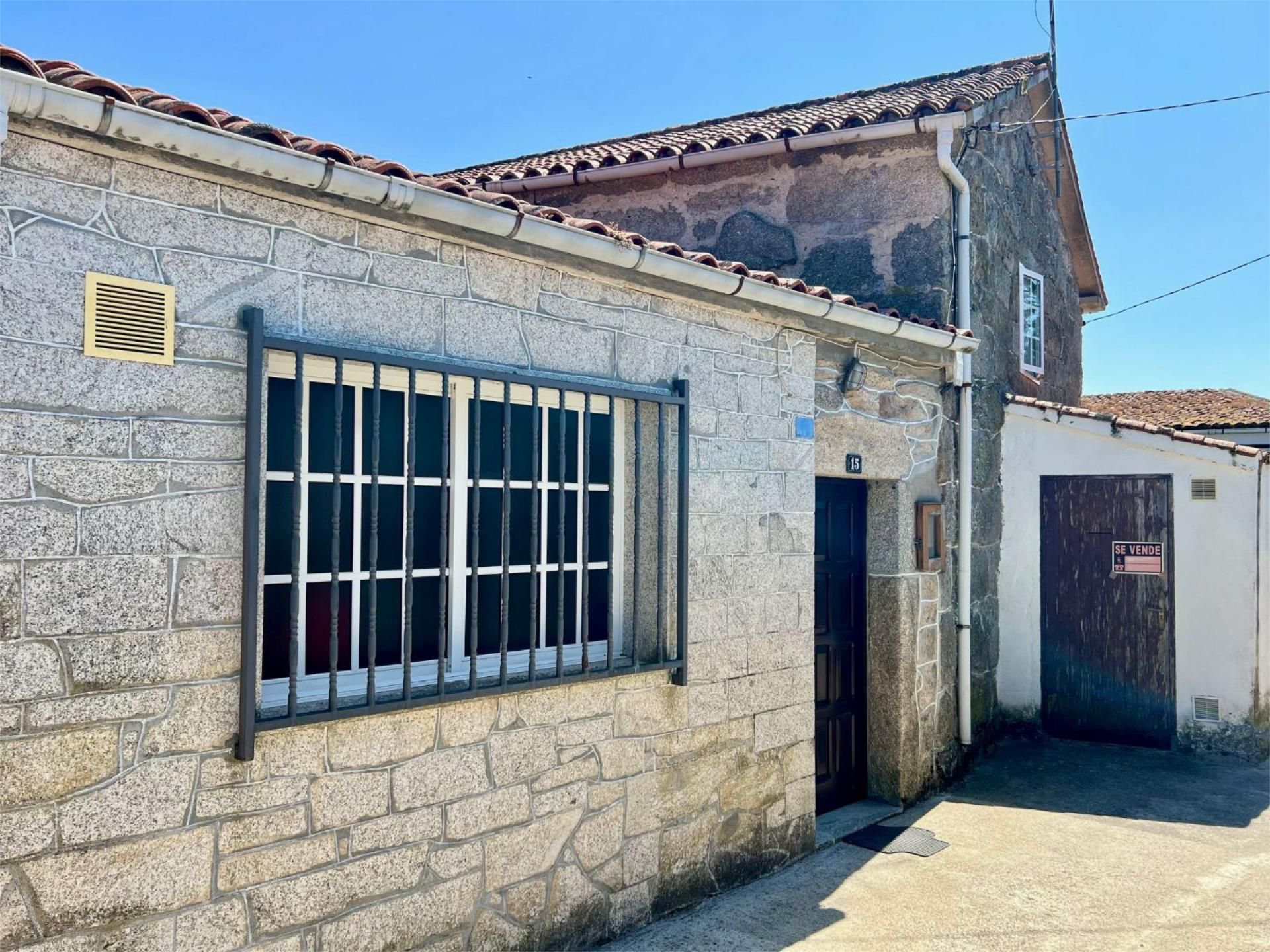 Exterior view of House or chalet for sale in Monterroso