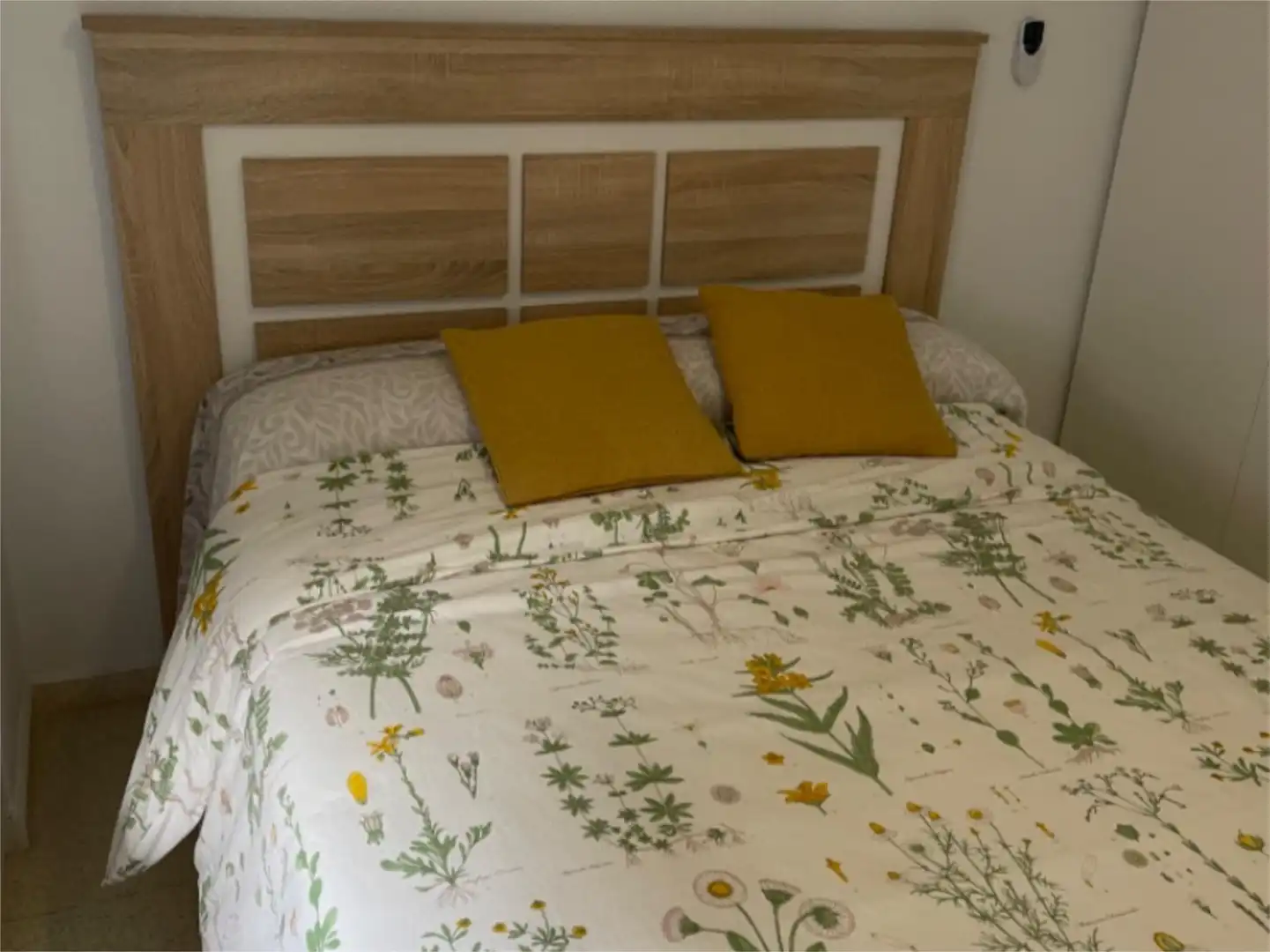 Room in Calle Villa de Oña, 11, Almanjáyar
