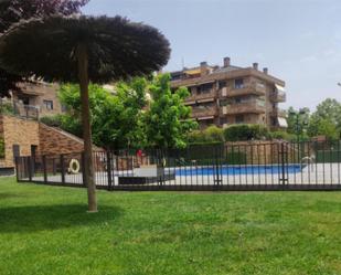 Swimming pool of Flat for sale in Pozuelo de Alarcón  with Air Conditioner, Terrace and Swimming Pool